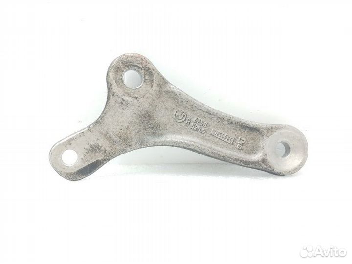 Кронштейн стабилизатора передний правый Bmw