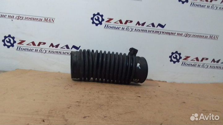 Патрубок воздушного фильтра Man Tgl