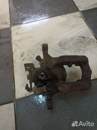 Задний правый суппорт шевроле круз