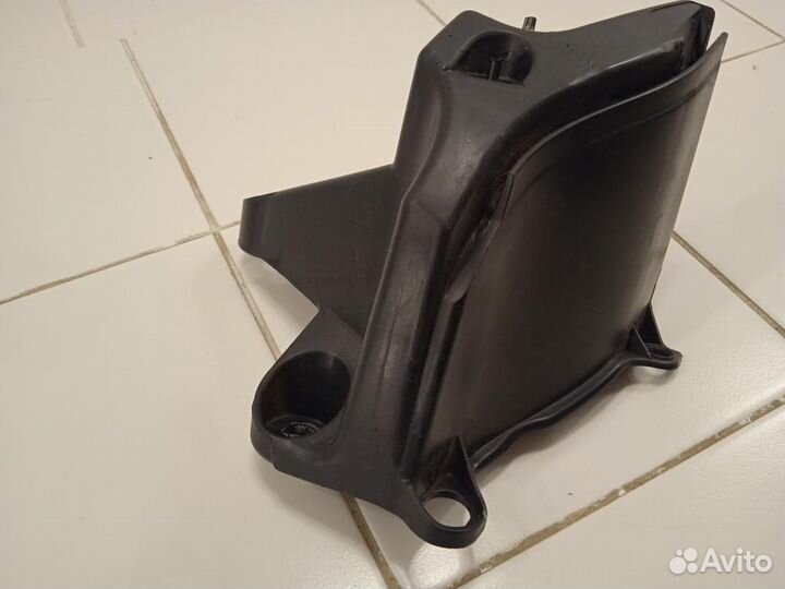 Кронштейн заднего бампера правый Peugeot 3008 I (2009—2013)