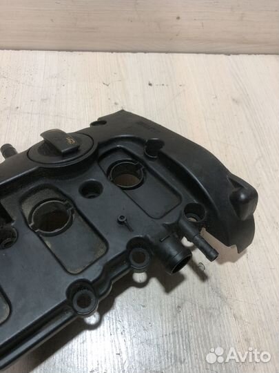 Клапанная крышка Ауди A4 B7 BWE