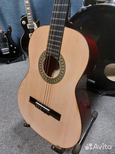 Классическая электроакустическая гитара Brahner