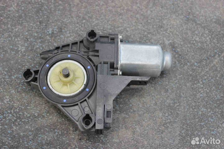 Мотор стеклоподъемника Volkswagen Golf (Фольксваге