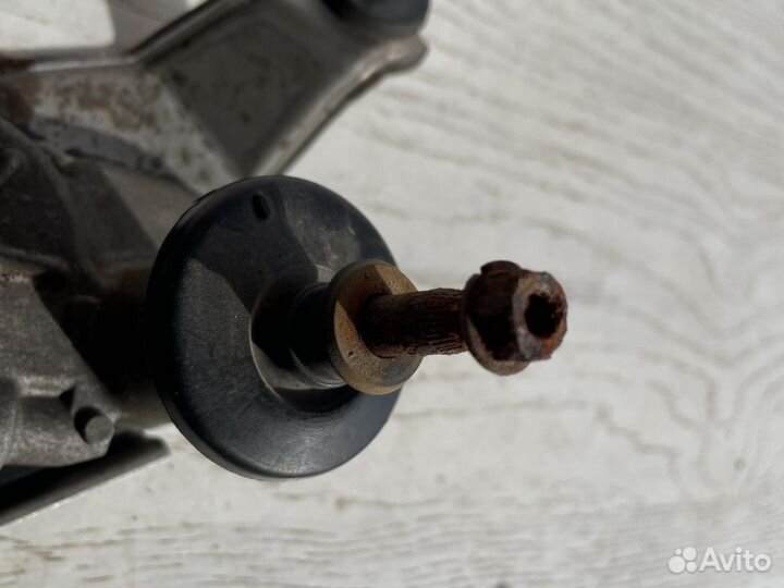 Lexus Lx 570 Моторчик заднего дворника