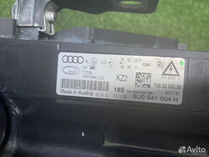 Фара правая Audi Q3 8U 2015