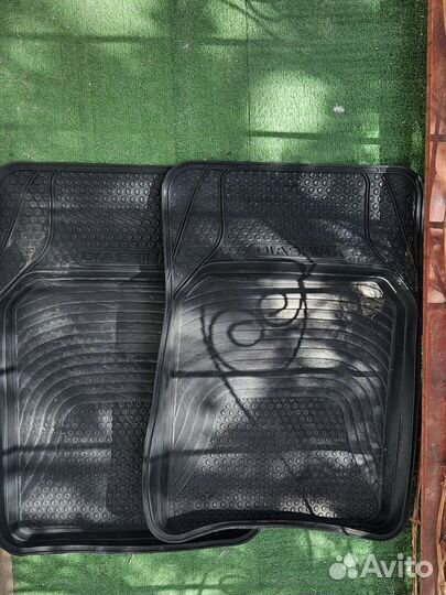 Автомобильные коврики резиновые на Prado 150