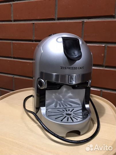 Капсюльная кофеварка