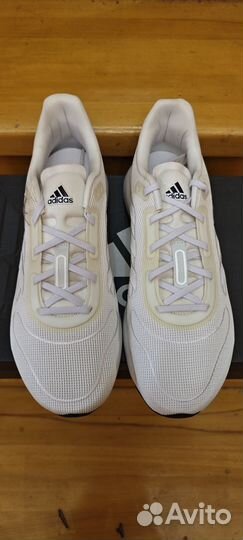 Кроссовки Adidas 42 размер оригинал