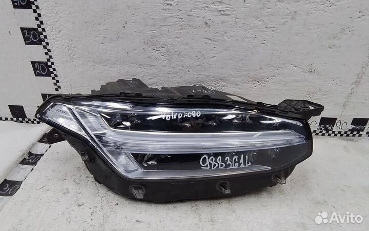 Фара правая Volvo XC90