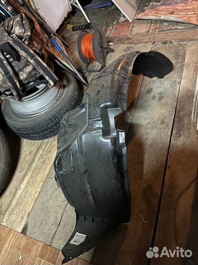 Подкрылок передний левый kia rio 4