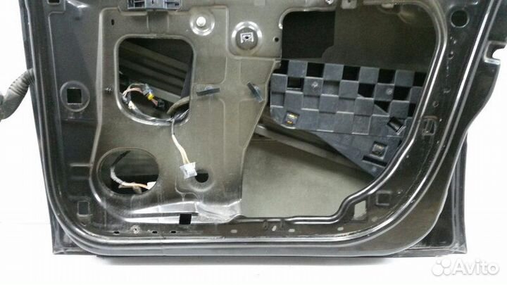 Дверь передняя правая Renault Scenic JM1E K9K732