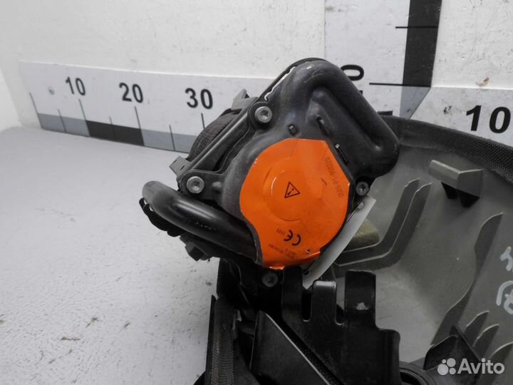 Ремень безопасности Mercedes C-klasse W204