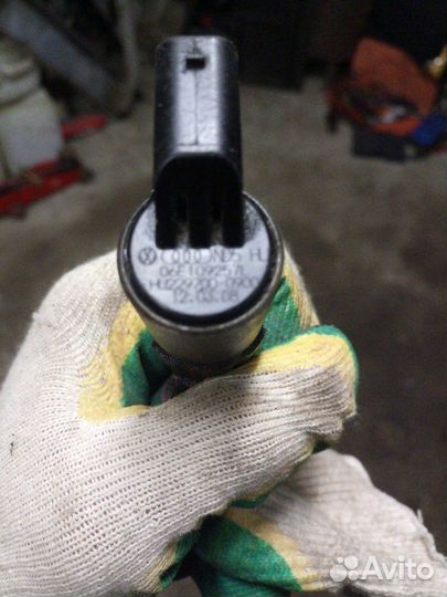 Клапан фазогегулятора передний Audi A5 купе 3.2