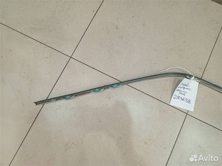 Молдинг крыши правый Mitsubishi Pajero iO 1998-20