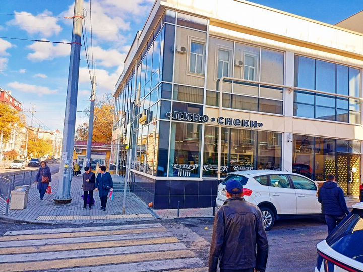 Салон Красоты в Новом ТЦ на Льва Толстого, 70 м²