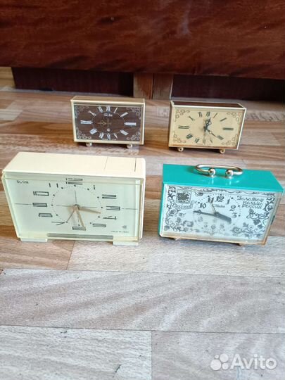 Часы - будильник 