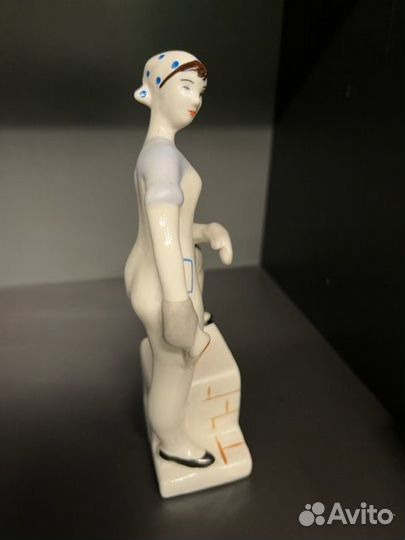 Фарфоровые статуэтки