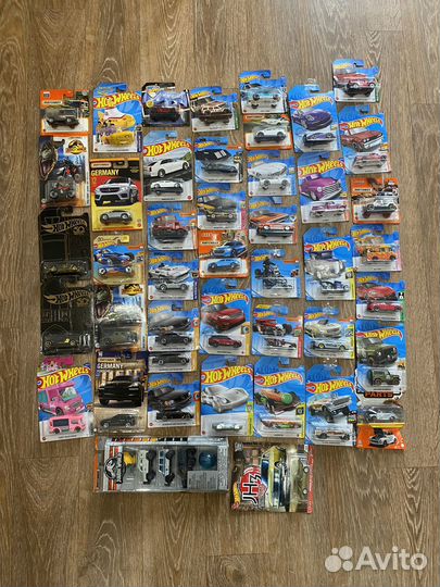 Hot wheels matchbox 1/64