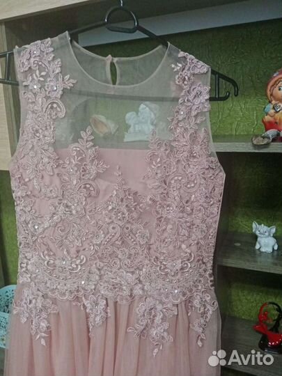 Вечернее платье