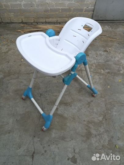 Детский стульчик для кормления