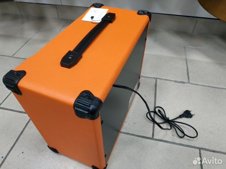 Комбоусилитель басовый