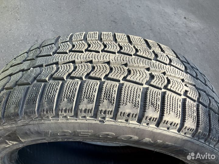 Pirelli Winter Ice Control 215/55 R17 94