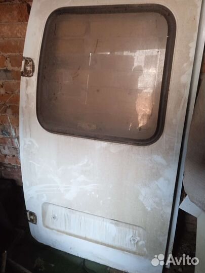 Дверь задняя газель