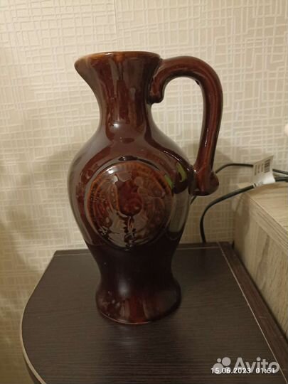 Сахарница, кувшин, вазочки