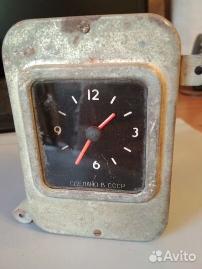Часы от первой модели выпуска газ-24