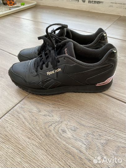 Кроссовки Reebok женские 38