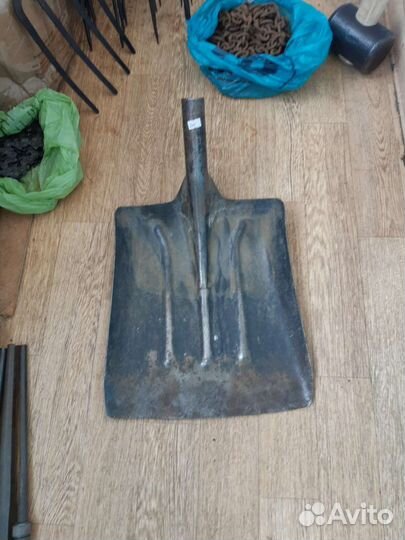 Лопата совковая большая