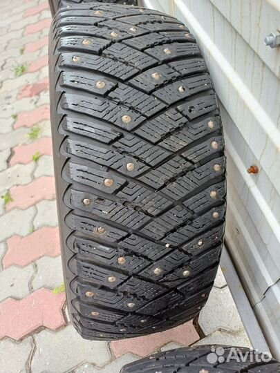 Goodyear Ultragrip Ice Arctic 205/55 R16 97T
