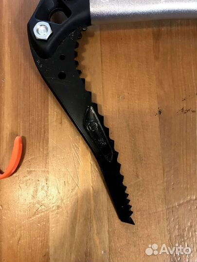 Ледоруб petzl sumtec 55 см