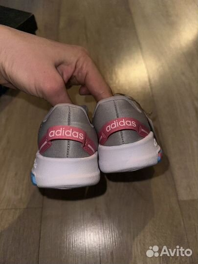 Кроссовки adidas новые