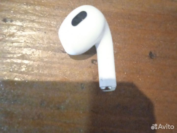 Беспроводные наушники apple airpods