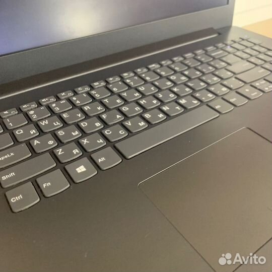 Ноутбук Lenovo