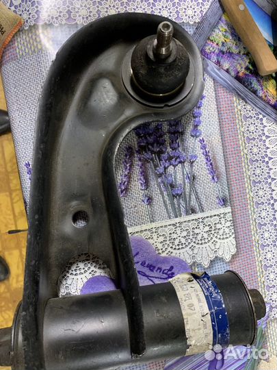 Рычаг верхний 2103308807