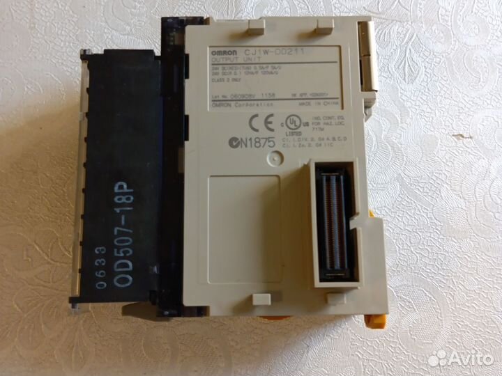 Модуль Omron CJ1W-OD211 output unit