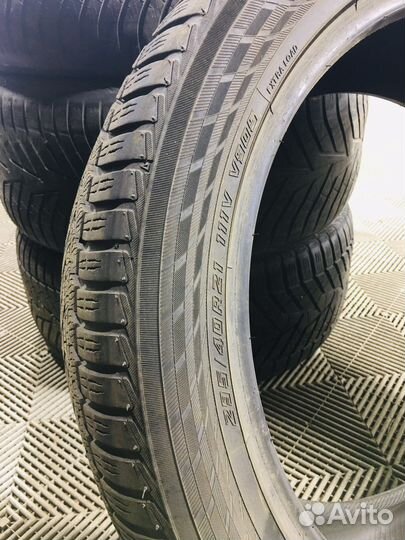 Yokohama BluEarth Winter V905 295/40 R21