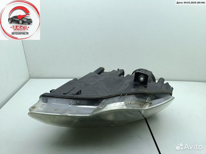 Фара правая б/у Volkswagen Passat B6