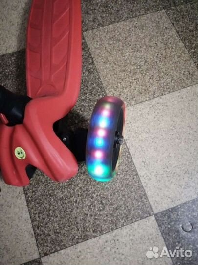 Самокат детский трехколесный