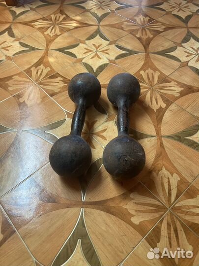 Продам гантели