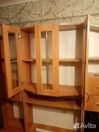 Шкаф