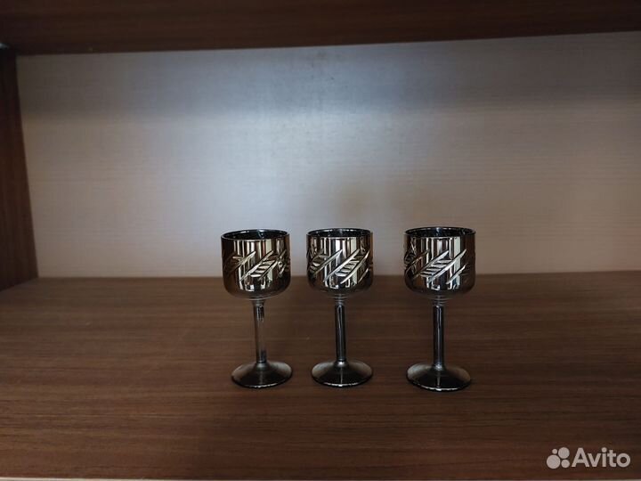 Рюмки и розетки