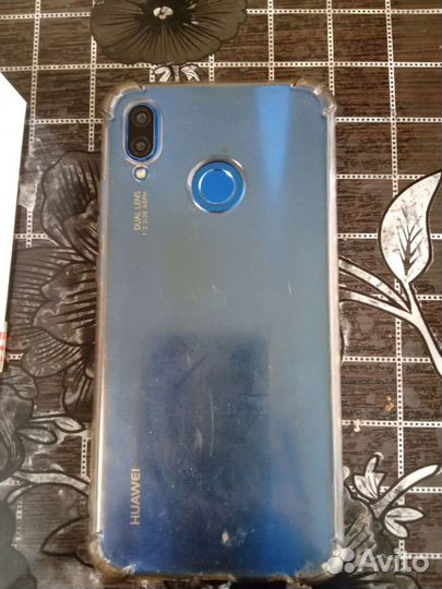 HUAWEI P20 Lite, 4/64 ГБ