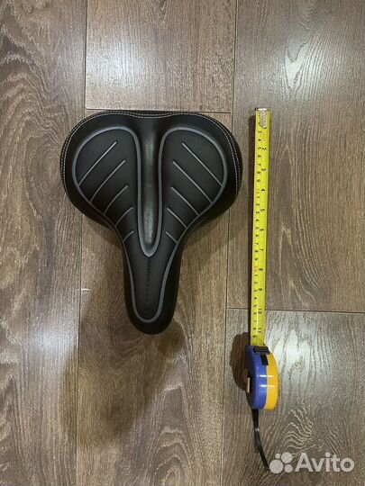 Седло для велосипеда широкое