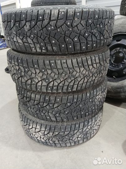 Bridgestone Blizzak Spike-02 185/65 R15 88T