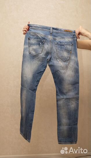 Джинсы женские