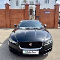 Jaguar XE 2.0 AT, 2017, 121 000 км, с пробегом, цена 2 150 000 руб.