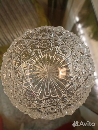 Хрустальная ваза